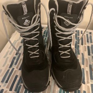 Women’s Columbia Bugaboot Snow Boots Size 9